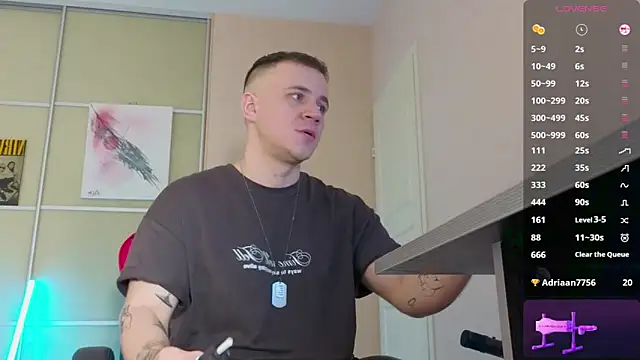 Snapshot of Ethan_and_mike chatting on 09-20-25, 12:28 Ethan and mike online show from 09-20-25, 12:28