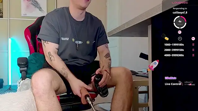 Snapshot of Ethan_and_mike chatting on 10-14-25, 11:44 Ethan and mike online show from 10-14-25, 11:44