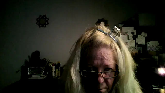 Snapshot of XTRAHORNYONE chatting on 10-06-25, 12:52 XTRAHORNYONE online show from 10-06-25, 12:52