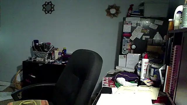 XTRAHORNYONE online show from 05-07-26, 01:11