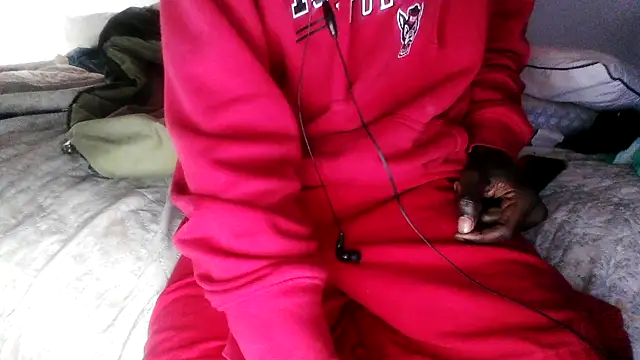 Snapshot of RinsingWood84 chatting on 12-19-24, 03:30 RinsingWood84 online show from 12-19-24, 03:30