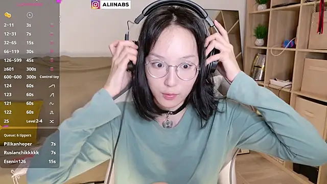 aliiiiiina online show from 03-13-25, 10:54