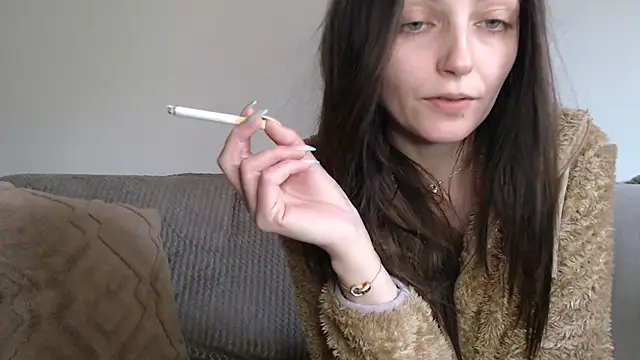 Snapshot of Katze22 chatting on 12-24-24, 09:28 Katze22 online show from 12-24-24, 09:28