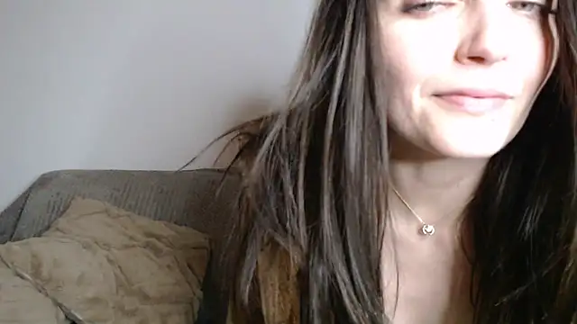 Snapshot of Katze22 chatting on 12-24-24, 09:11 Katze22 online show from 12-24-24, 09:11