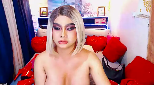 TsGoddessNhicolle online show from 02-10-25, 01:01