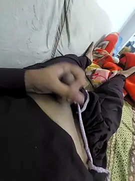 Snapshot of Hotm3716 chatting on 09-16-25, 05:58 Hotm3716 online show from 09-16-25, 05:58