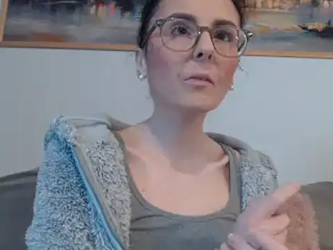 cleophee online show from 02-01-25, 07:57