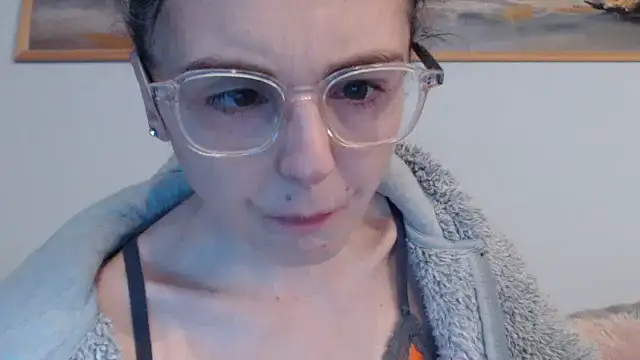 Snapshot of cleophee chatting on 03-30-26, 05:41 cleophee online show from 03-30-26, 05:41