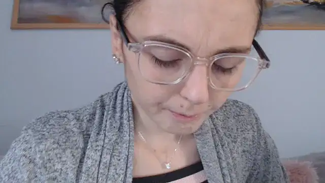 Snapshot of cleophee chatting on 04-15-26, 05:58 cleophee online show from 04-15-26, 05:58