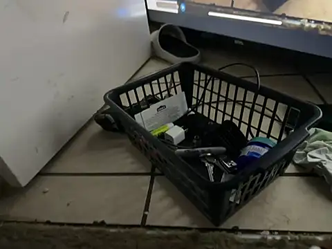 Snapshot of Exclusivenutxxx chatting on 02-22-25, 05:12 Exclusivenutxxx online show from 02-22-25, 05:12