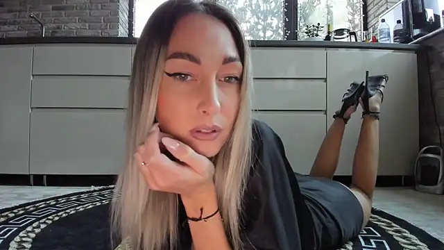 Snapshot of StarryHanna chatting on 10-26-25, 01:28 StarryHanna online show from 10-26-25, 01:28