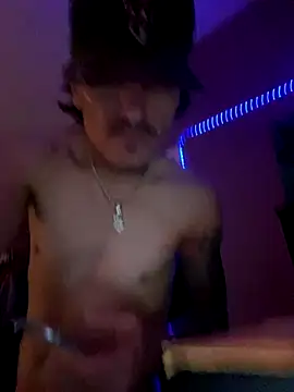 Snapshot of Jbizzle247 chatting on 11-13-25, 04:11 Jbizzle247 online show from 11-13-25, 04:11