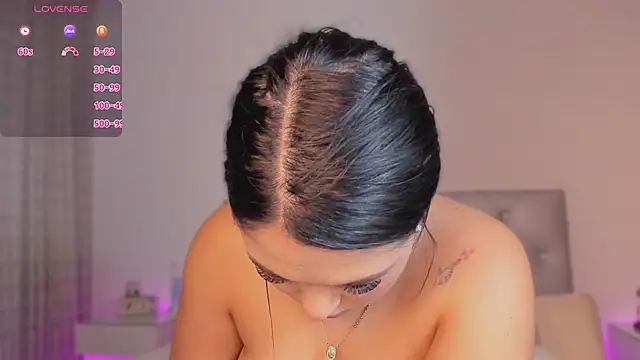 Snapshot of sophy_champagne chatting on 03-11-25, 03:45 sophy champagne online show from 03-11-25, 03:45