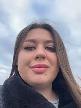 Sara Slow online show from 02-05-25, 01:00