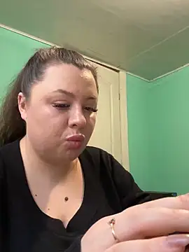 Sara Slow online show from 03-03-26, 02:01