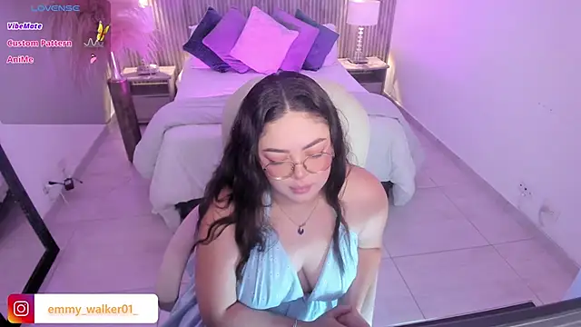 emmy walker online show from 11-10-25, 11:09