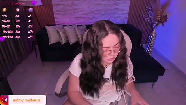 emmy walker online show from 12-04-25, 11:08