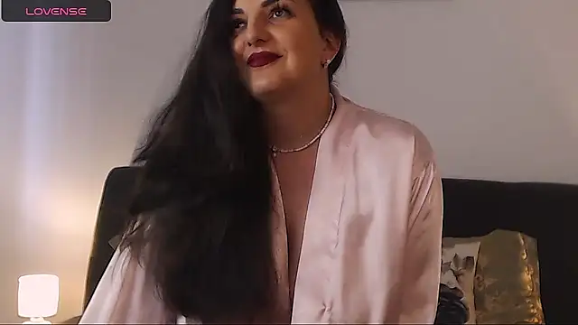 Snapshot of itsyourlady chatting on 02-27-25, 10:37 itsyourlady online show from 02-27-25, 10:37