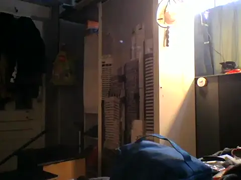 Snapshot of Slutviki69 chatting on 03-27-26, 04:51 Slutviki69 online show from 03-27-26, 04:51