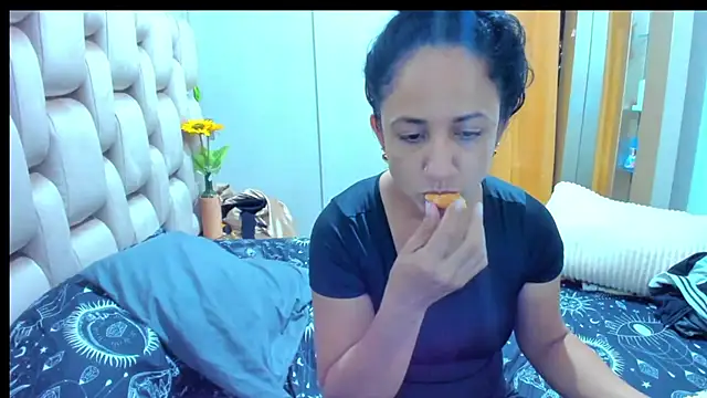 Snapshot of alaskmiller1 chatting on 02-24-25, 12:30 alaskmiller1 online show from 02-24-25, 12:30