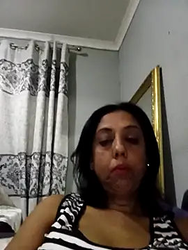 Mahi4luv online show from 10-12-25, 11:37