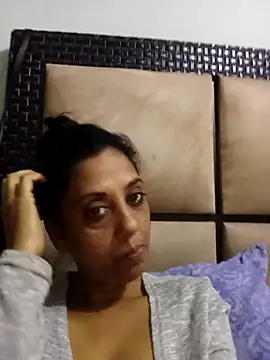 Mahi4luv online show from 10-24-25, 09:44