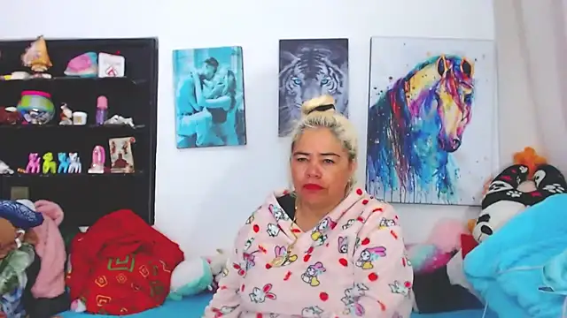 estrellita fugaz16x online show from 01-27-25, 11:43