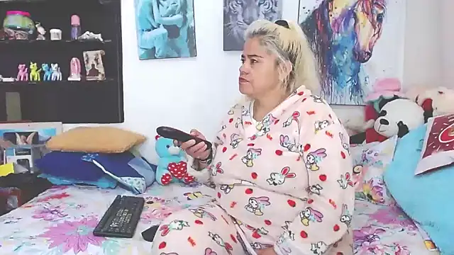 estrellita fugaz16x online show from 02-08-25, 02:58