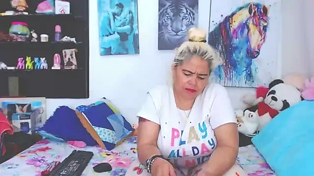 estrellita fugaz16x online show from 02-09-25, 03:11