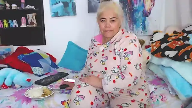 estrellita fugaz16x online show from 03-10-25, 01:45