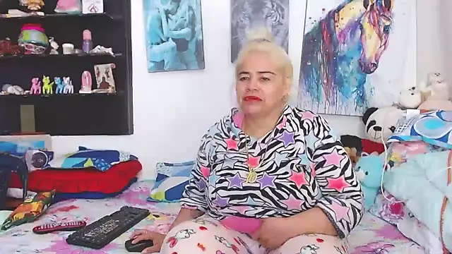 estrellita fugaz16x online show from 03-19-25, 03:30