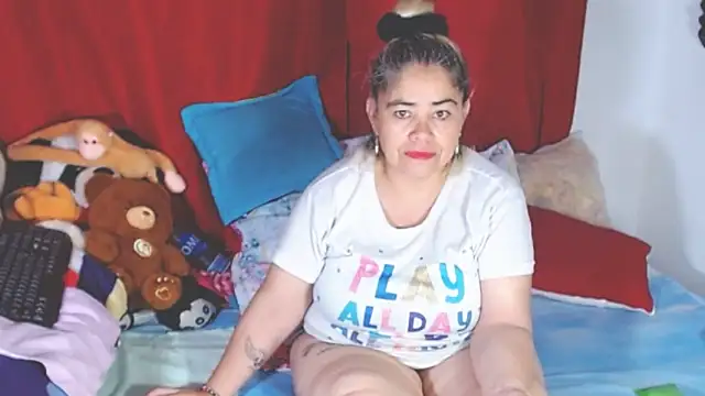 estrellita fugaz16x online show from 11-04-25, 04:44