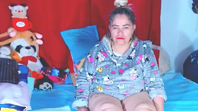 estrellita fugaz16x online show from 11-13-25, 03:27