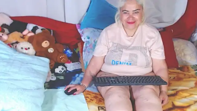 estrellita fugaz16x online show from 11-25-25, 09:59