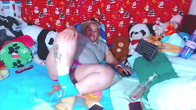 estrellita fugaz16x online show from 04-11-26, 05:45