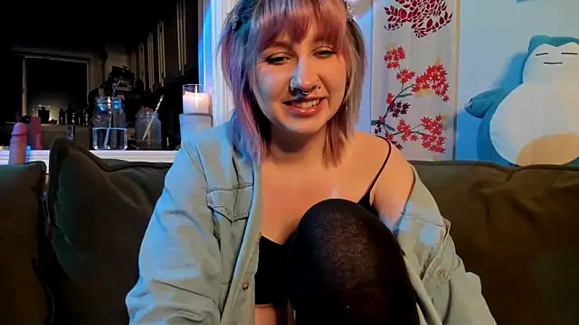 Snapshot of LedaBun chatting on 03-06-26, 05:15 LedaBun online show from 03-06-26, 05:15