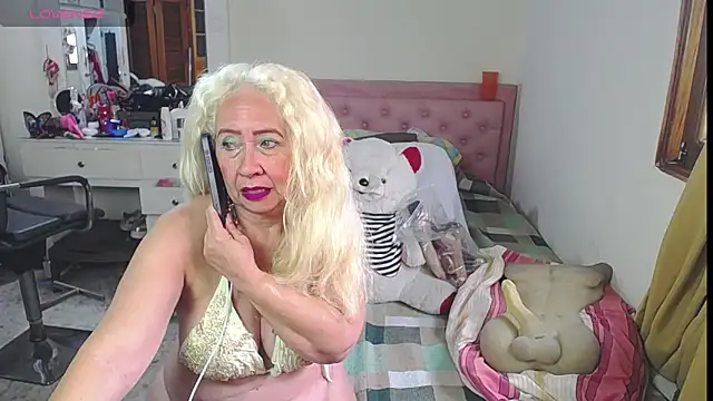 lucy belle bm online show from 06-05-26, 02:45
