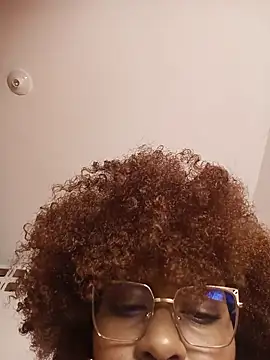 thaimy  online show from 03-14-26, 03:01