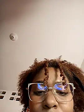 thaimy  online show from 03-24-26, 02:49