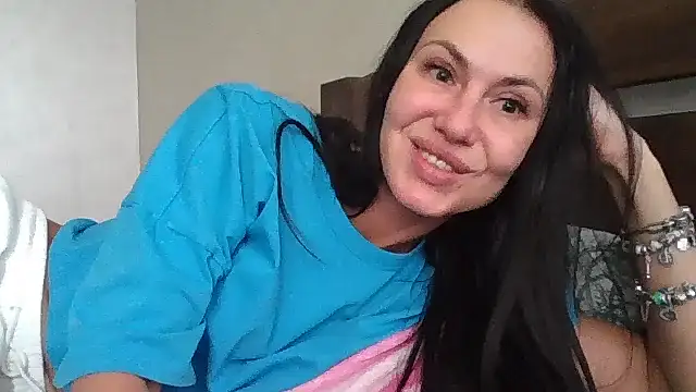 JulianaGold1 online show from 03-10-25, 12:48