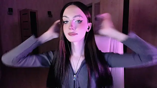 Alice  Aris online show from 10-02-25, 03:52