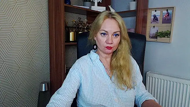 KayaMagic online show from 11-17-25, 05:52