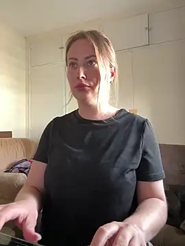 AlisaWhite online show from 04-24-26, 03:03