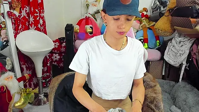 Snapshot of Lawrncesofiets chatting on 12-27-24, 02:54 Lawrncesofiets online show from 12-27-24, 02:54