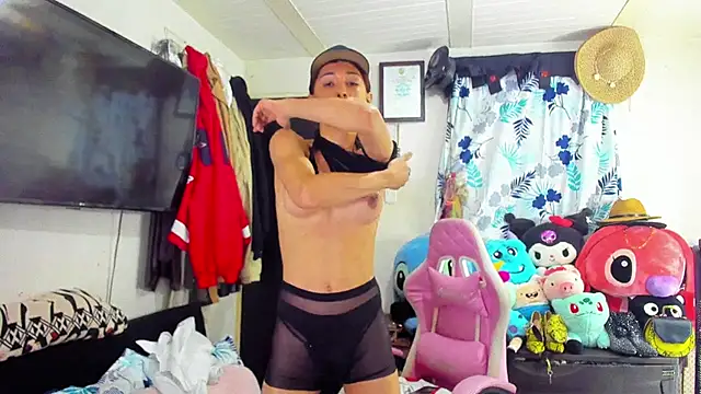 Snapshot of Lawrncesofiets chatting on 03-02-25, 07:02 Lawrncesofiets online show from 03-02-25, 07:02