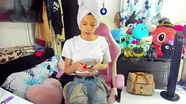 Snapshot of Lawrncesofiets chatting on 03-21-25, 07:46 Lawrncesofiets online show from 03-21-25, 07:46