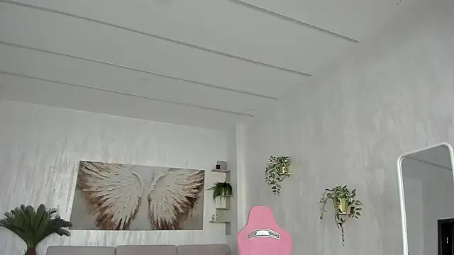 TiffanyHouston  online show from 01-13-26, 07:24