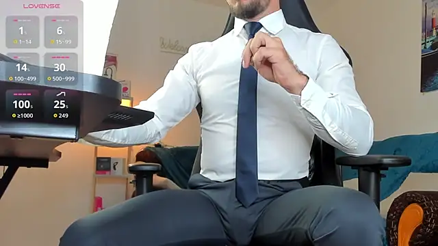 Snapshot of marioslim chatting on 06-15-26, 04:58 marioslim online show from 06-15-26, 04:58