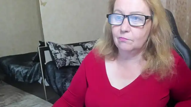 Snapshot of Frau_Marta chatting on 10-17-25, 12:08 Frau Marta online show from 10-17-25, 12:08