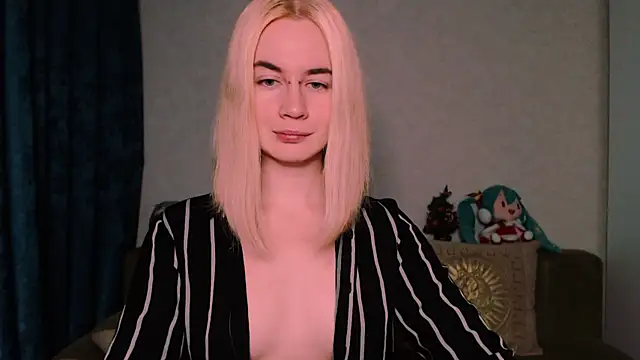 xxxcharismaaa online show from 01-19-25, 05:05